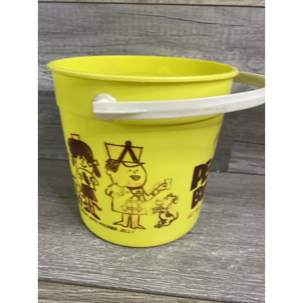 Vtg Kroger‎ Peanut Butter Sand Pail Yellow Kids Graphics 5 Pound Bucket No Lid